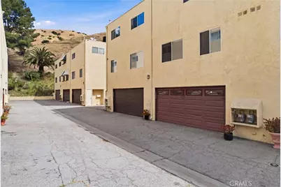7802 Via Tortona, Burbank, CA 91504 - Photo 38