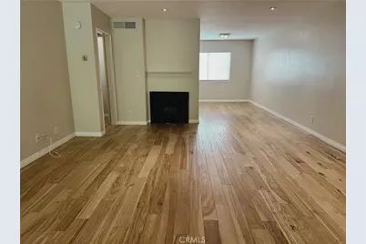 7802 Via Tortona, Burbank, CA 91504 - Photo 2
