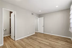 7802 Via Tortona, Burbank, CA 91504 - Photo 14