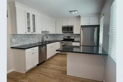 7802 Via Tortona, Burbank, CA 91504 - Photo 16