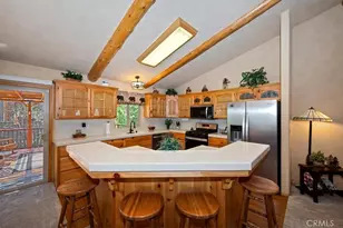 606 E Mountain View Blvd, Big Bear City, CA 92314 - Photo 12