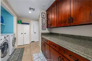 2480 Vista Dr, Upland, CA 91784 - Photo 18