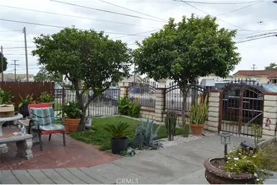 938 S Eastman, Los Angeles, CA 90023 - Photo 2