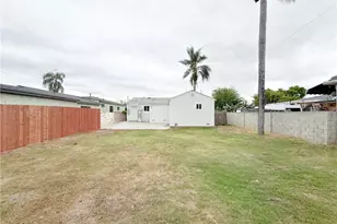 1813 E San Vincente St, Compton, CA 90221 - Photo 24