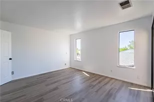 15682 Kingswood, Victorville, CA 92395 - Photo 12