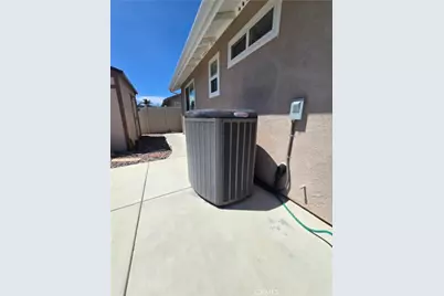 34487 Glenwood, Yucaipa, CA 92399 - Photo 8