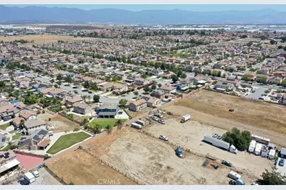 16633 San Simeon Way, Fontana, CA 92336 - Photo 24