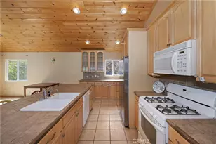 248 Whipple, Big Bear City, CA 92314 - Photo 12