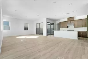 27422 Creekwood Ln, Valencia, CA 91381 - Photo 2