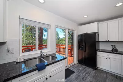 490 Vista, Big Bear Lake, CA 92315 - Photo 16