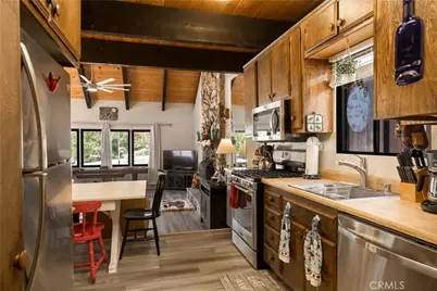 39945 Trail Of The Whispering Pines, Big Bear Lake, CA 92315 - Photo 10