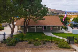 30695 Triple Crown, Homeland, CA 92548 - Photo 2