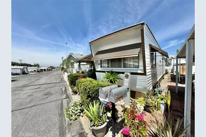 13576 California St #30, Yucaipa, CA 92399 - Photo 2