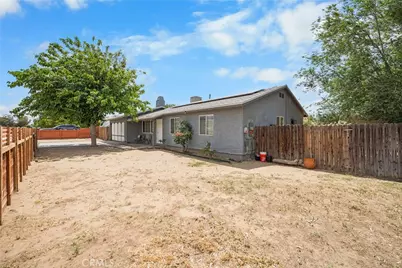 17152 Schollview Avenue, Palmdale, CA 93591 - Photo 28