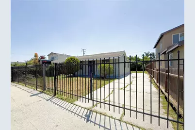 1700 W 153rd Street, Compton, CA 90220 - Photo 2