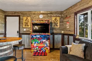 747 Bergschrund Dr, Crestline, CA 92325 - Photo 6