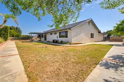 2046 W Ontario, Corona, CA 92882 - Photo 20