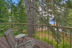 28018 Peninsula, Lake Arrowhead, CA 92352 - Photo 2