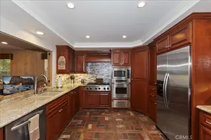 28018 Peninsula, Lake Arrowhead, CA 92352 - Photo 18
