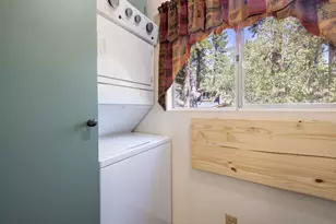 44844 Manzanita Ln, Sugarloaf, CA 92386 - Photo 10