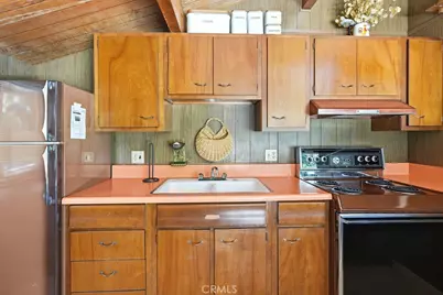 997 Berne, Crestline, CA 92325 - Photo 18