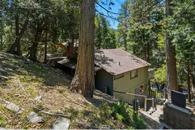 997 Berne, Crestline, CA 92325 - Photo 24