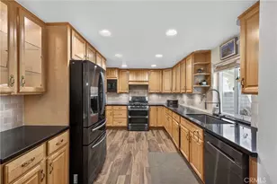 1555 Lynne Ct, Redlands, CA 92373 - Photo 16