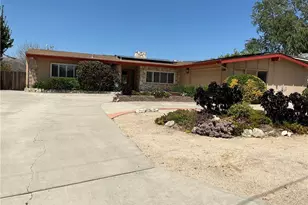 11735 Peach Tree, Yucaipa, CA 92399 - Photo 4