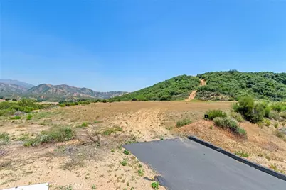 39527 Hidden Heights Drive, Yucaipa, CA 92399 - Photo 4