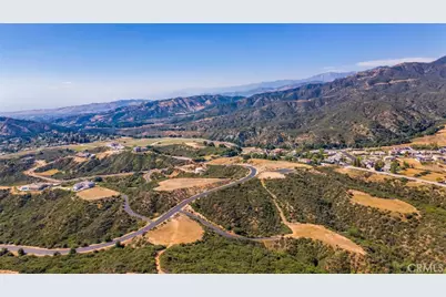 39510 Eastview Court, Yucaipa, CA 92399 - Photo 10