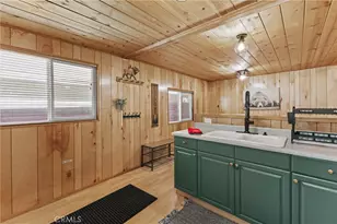 317 Moreno, Sugarloaf, CA 92386 - Photo 6