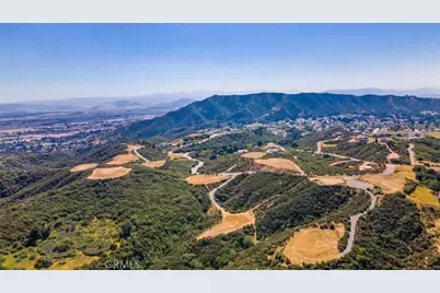 39537 Eastview Court, Yucaipa, CA 92399 - Photo 10