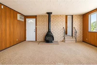 1569 W 16th Street, San Bernardino, CA 92411 - Photo 2