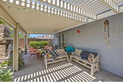 11539 Inglewood Court, Riverside, CA 92503 - Photo 32