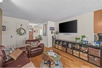 11539 Inglewood Court, Riverside, CA 92503 - Photo 10