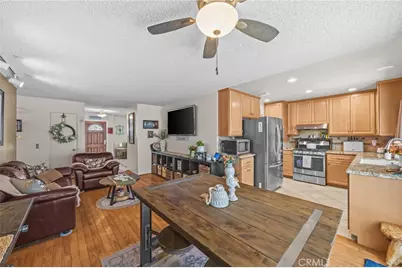 11539 Inglewood Court, Riverside, CA 92503 - Photo 14