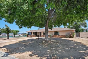 27266 Pacifica Ct, Hemet, CA 92544 - Photo 2
