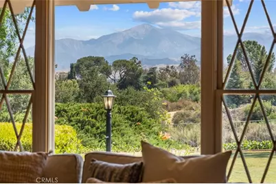 461 W Sunset Drive, Redlands, CA 92373 - Photo 2
