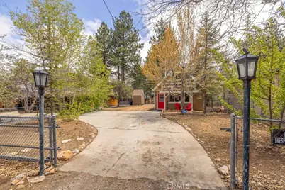 525 Kern, Sugarloaf, CA 92386 - Photo 2
