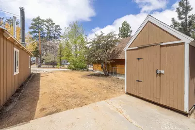 525 Kern, Sugarloaf, CA 92386 - Photo 28