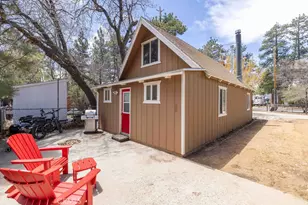 525 Kern, Sugarloaf, CA 92386 - Photo 24