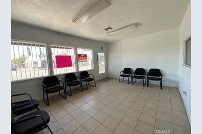 136 Highland Avenue, San Bernardino, CA 92404 - Photo 4