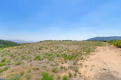 39540 Hidden Heights Drive, Cherry Valley, CA 92399 - Photo 16