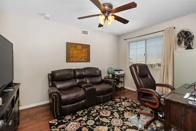 8033 Stonemist, Jurupa, CA 92509 - Photo 18