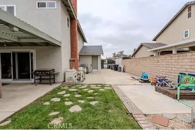13469 Saratoga, Chino, CA 91710 - Photo 18
