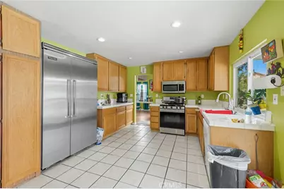 14459 Bailey Ct, Victorville, CA 92394 - Photo 10