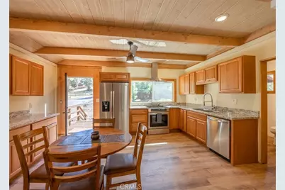 39961 Lakeview Drive, Big Bear Lake, CA 92315 - Photo 8