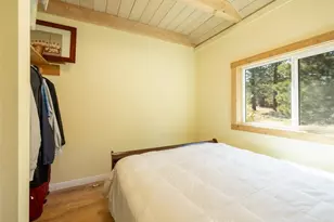39961 Lakeview Dr, Big Bear Lake, CA 92315 - Photo 22