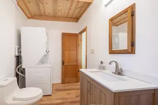 39961 Lakeview Dr, Big Bear Lake, CA 92315 - Photo 16