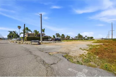 2016 San Bernardino Avenue, Mentone, CA 92359 - Photo 14
